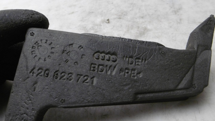 фото №3, Audi r8 420 06- губка пена защита 420823721