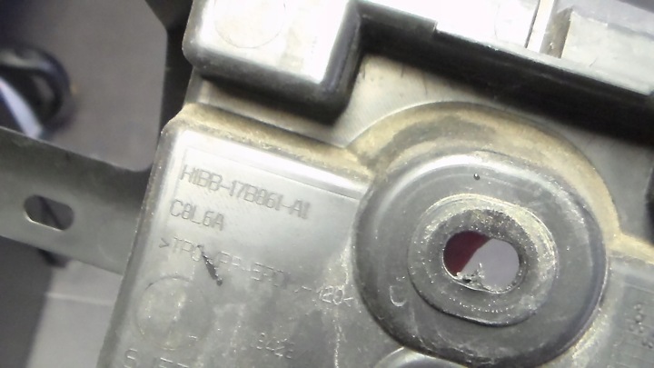 фото №7, Ford fiesta mk8 кронштейн  бампера зад h1bb-17b861-a1