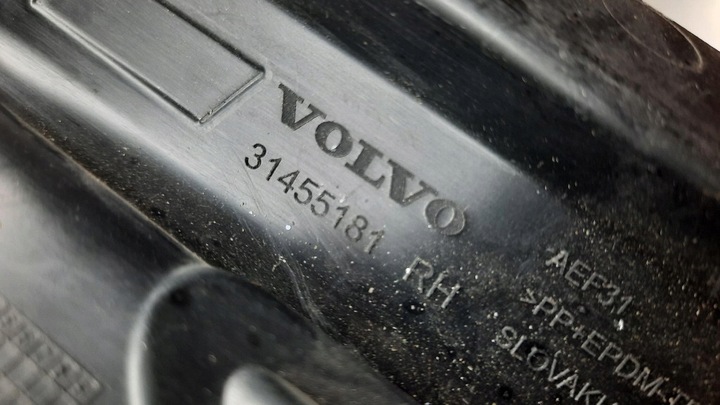 фото №10, Решітка бампера права оригінальний номер 31455181 volvo xc60 ii 18-