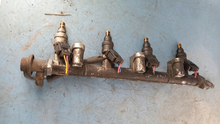 фото №2, Планка впрыскивающий kia joice 2.0b 01r