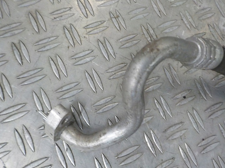 фото №2, C класс w205 combi шланг труба шланг кондиционера