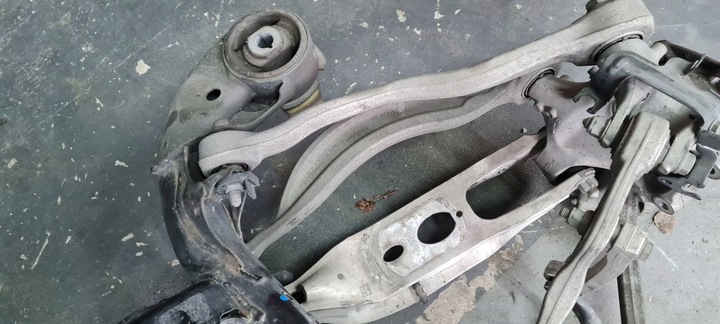 фото №13, Sq5 80a q5 подвешивание тележка зад рычаги поворотный кулак рама 80a505235s