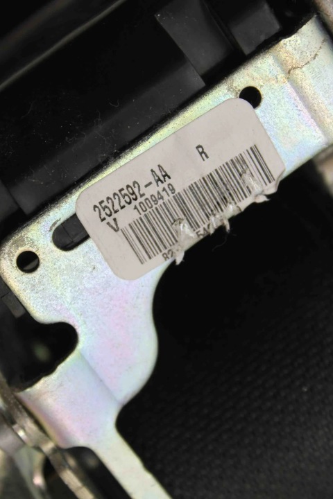 фото №6, Pas безопасности передний правое tesla модель x 106916805a 32400266 568kw