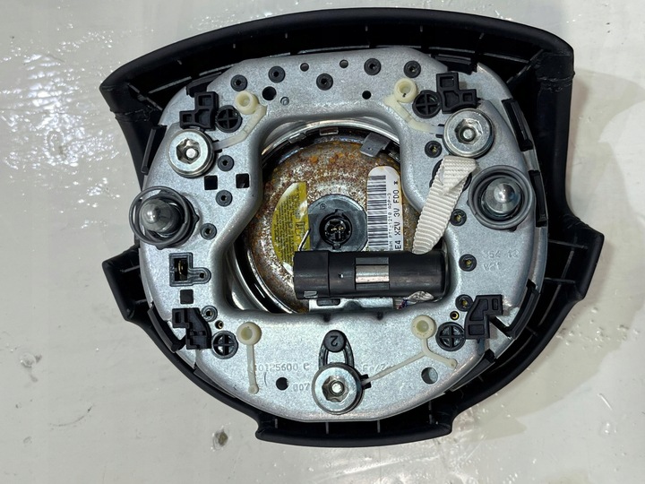 фото №6, Подушка водителя подушка безопасности audi a8 d4 4h0880201j чёрная кожа , оригинал !