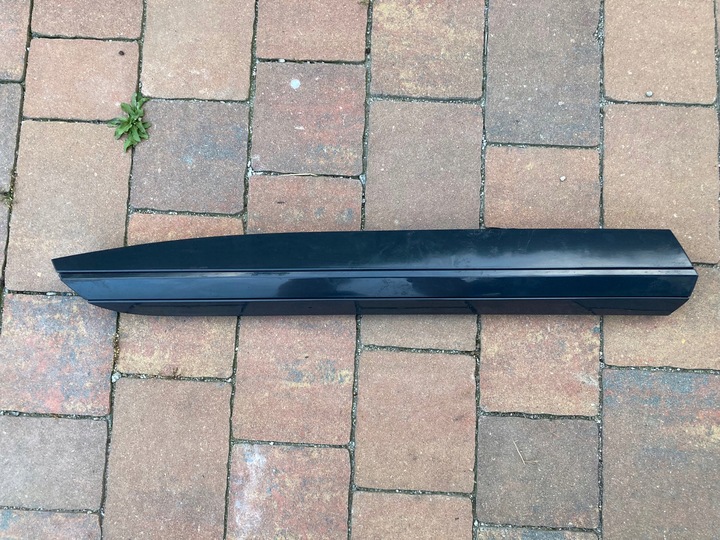 фото №1, Планка двері праві зад vw arteon 3g8853992b