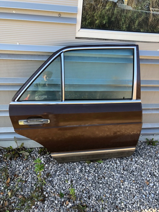 фото №1, Праві задні двері mercedes w126 se