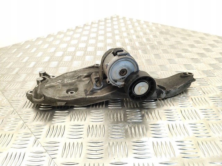 фото №1, Ford s-max 2016 крепление генератора