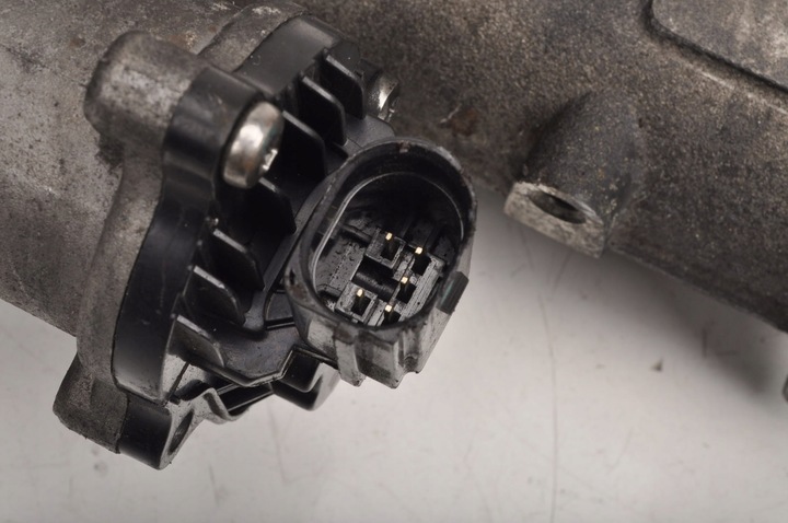 фото №3, Ford transit connect 1.8 di коллектор всасывающий 8t1q-9424-ce