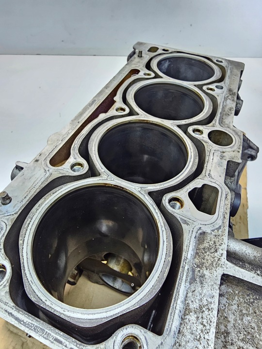 фото №16, Блок двигуна audi a4 b6 b7 1.6 8v alz 06b103019h