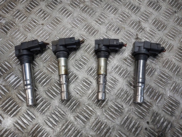 фото №1, Котушка запалювання volkswagen golf v plus 1.6 fsi 036905715a 0986221023