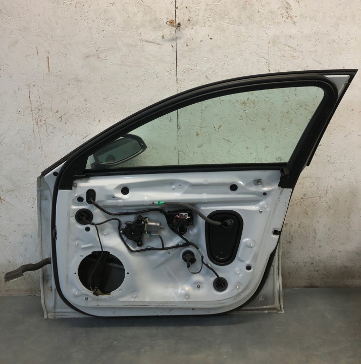 фото №12, Audi a4 b9 15-19 дверь правая передние правое перед ls9r