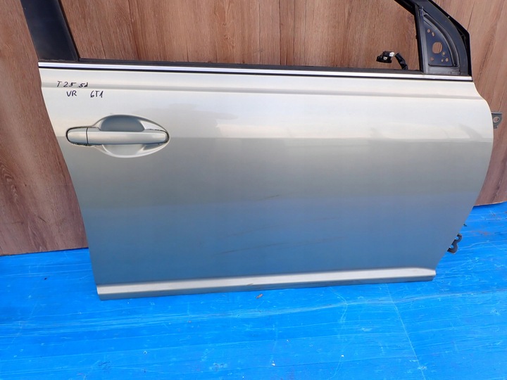 фото №6, Toyota avensis t25 02- дверь передние правые 6t1