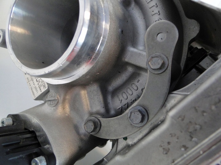 фото №10, Mercedes a клас 177 cla 118 турбонагнітач турбіна a1390905800 45 amg