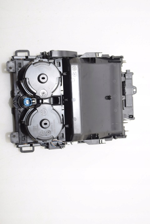 фото №9, Bmw g06 g05 x5 бардачок пепельница кружки консоли