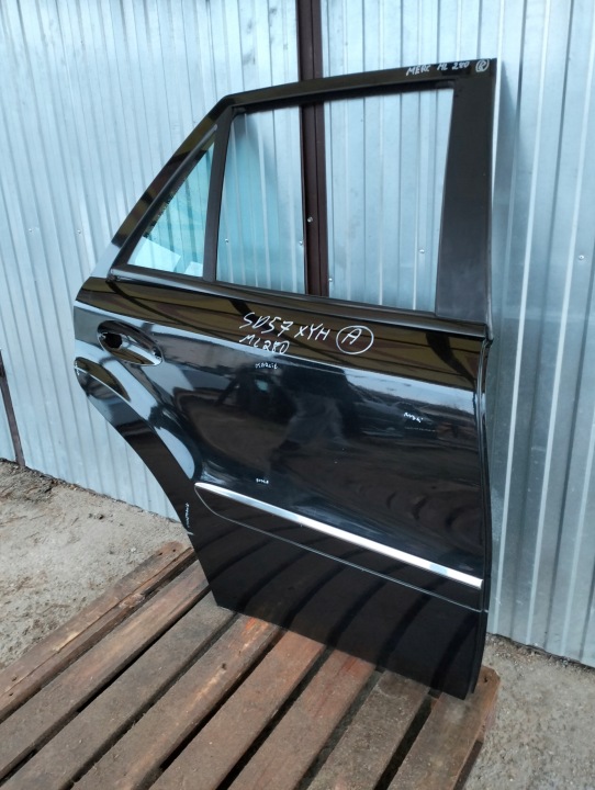 фото №11, Дверь правая зад mercedes ml w164 оригинал лак c197 годы 2005-2008