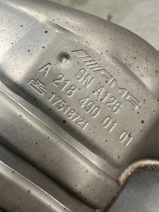 фото №8, Mercedes w218 cls218 cls 218 63amg amg выхлоп глушитель глушители a2184900101