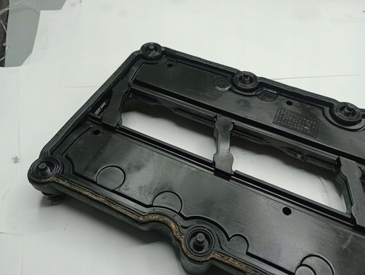 фото №5, Крышка клапанов правая 3.0 tdi v6 vw touareg amorak audi q7 a6 c6 a4 b8 b7