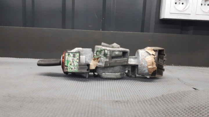 фото №9, 3m51-3f880-ad замок запалювання ключ ford focus mk4 1.8tdci