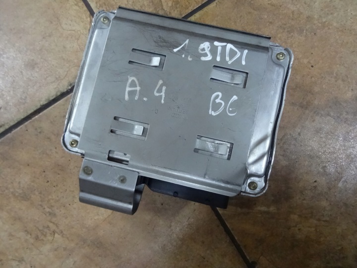 фото №6, Audi a4 b6 1.9tdi 03' бортовий комп'ютер (ебу) 038906019