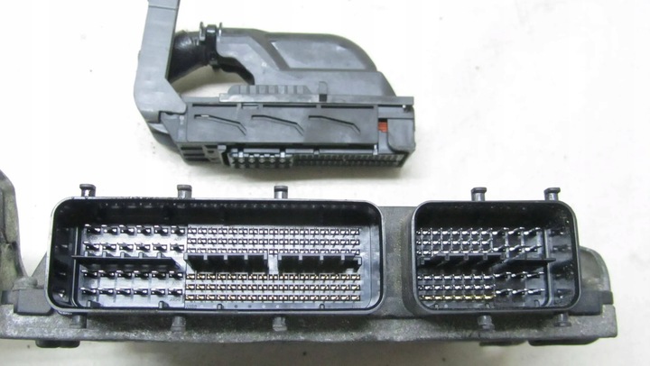 фото №5, Toyota prius iii 1.8 блок керування двигуна 89661-47410