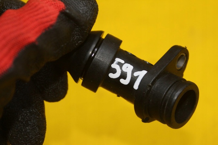 фото №7, Штуцер воды avensis t29 2.0 d n47c20a