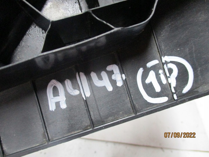 фото №10, Заглушка защита крышки mercedes vito a4476940328