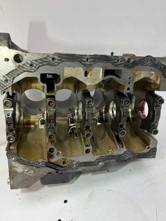 фото №16, 04e 103 011 bk блок  двигуна 1.4 tfsi cvna audi a4 s4 b9