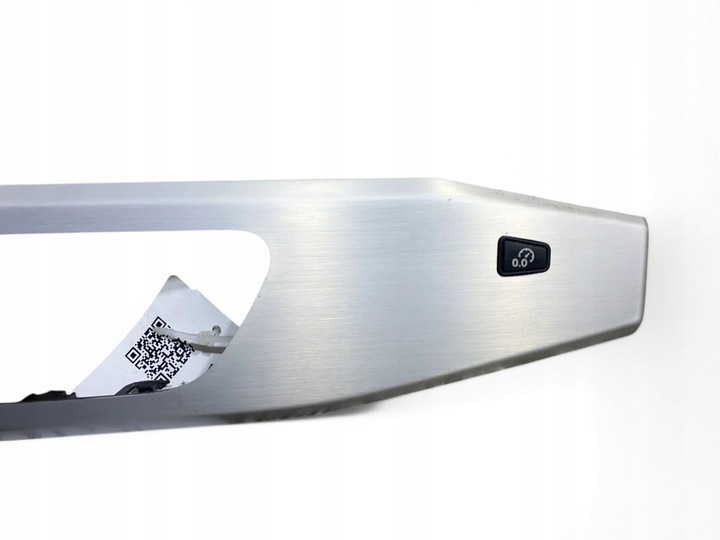 фото №7, Audi a4 s4 b9 8w рамка панелі розподільчої