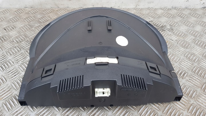 фото №13, Mercedes c-klasa w203 спідометр  манометр 2.2 cdi a2035403911