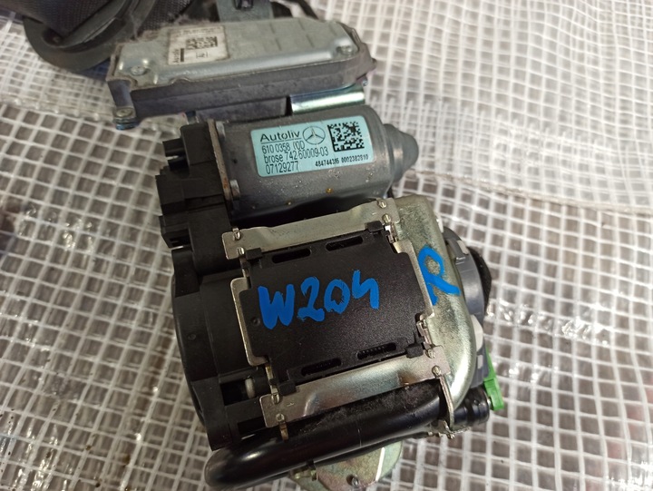 фото №7, Mercedes w204 c-klasa pas безопасности правые перед натяжитель a2048602686