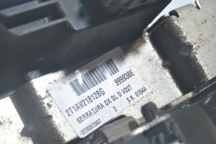 фото №1, Замок двері правий перед ford transit connect 2t1av21812 bg