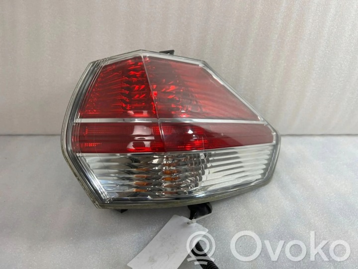 фото №6, Nissan x-trail t32 2016 правая сторона фара задняя