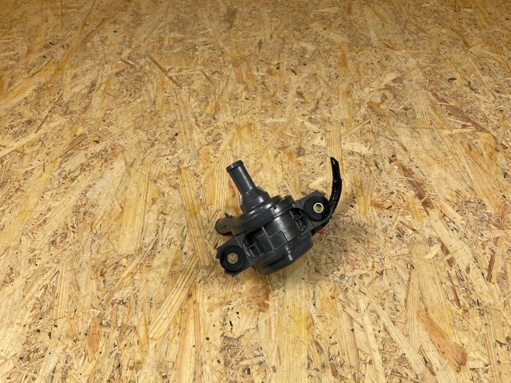 фото №8, Додатковий насос води toyota yaris iv cross p21 g9040-k0010 2020-