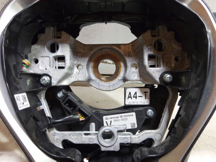 фото №7, Toyota rav 4 v руль многофункциональный кожа красная nić oem номер 864a1-42020