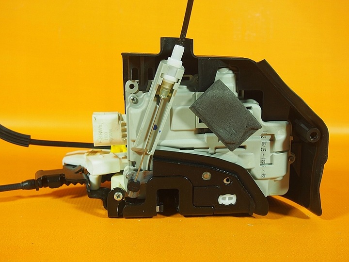 фото №10, Audi a8 4h доводчик дверь комплект замки управление