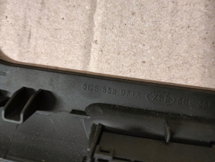 фото №7, Vw jetta vi 5c6 рамка радио панель кондиционера 5c6858071a