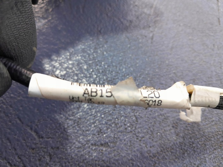 фото №4, Toyota corolla xii e21 установка джгут двері лівий перед