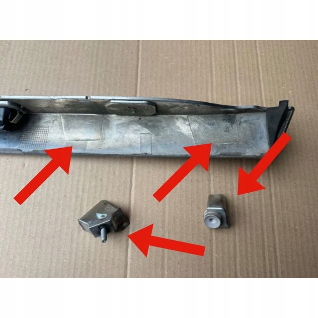 фото №9, Молдинг освітлення номерного знака зад ford s-max am21r43404ab