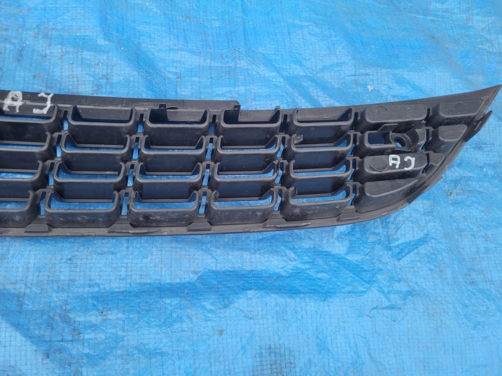 фото №8, Запчастини astra j решітка решітка середня бампера перед 13266567