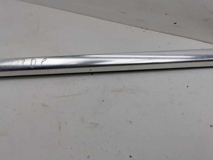 фото №7, Volvo s80 2008 правая сторона планка прокладка стёкла дверь передних