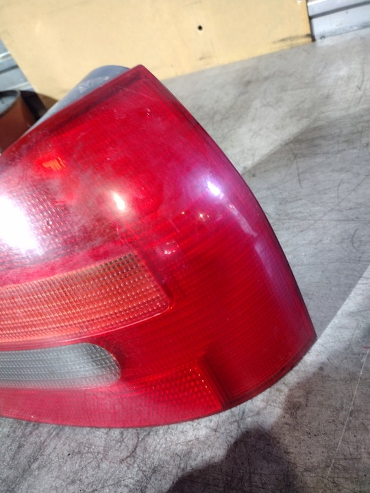 фото №6, Лампа правая зад audi a3 8l