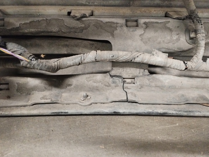 фото №10, Ford c-max mk2 usa energy бампер зад комплектный жгут pdc код краски yq