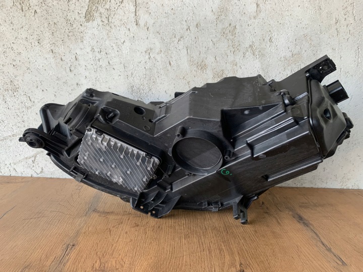 фото №7, Audi a4 b9 fl рестайлинг фара правая передняя перед полный led 8w0941036e европа