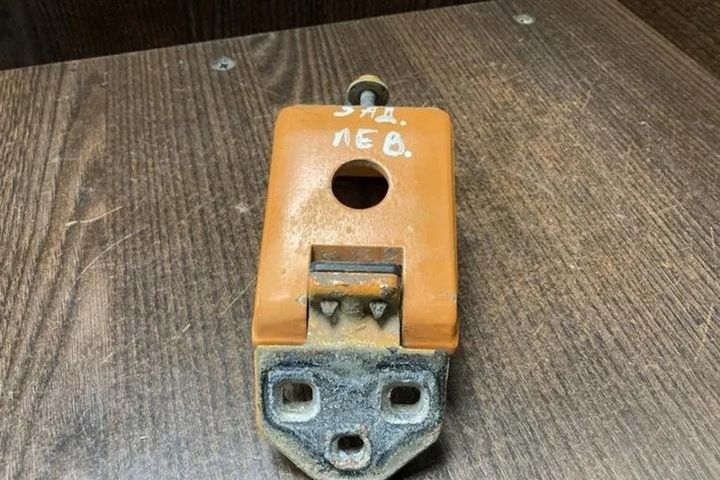 фото №7, Левый петля крышки багажника renault master iii фургон fv 844000013r 2.3l
