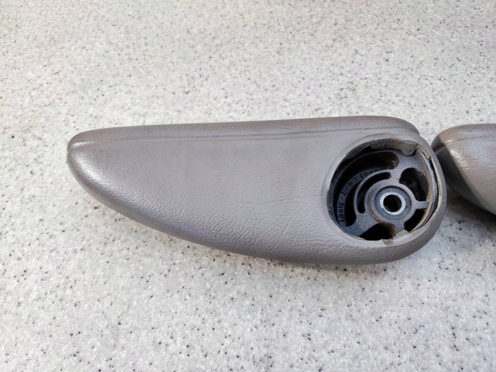 фото №5, Подлокотники сиденья левого зад заднего chrysler grand voyager 4 iv