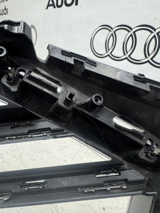 фото №8, Audi a8 d5 4n0 2017-2021 решётка радиатора решётка бампера перед оригинал.