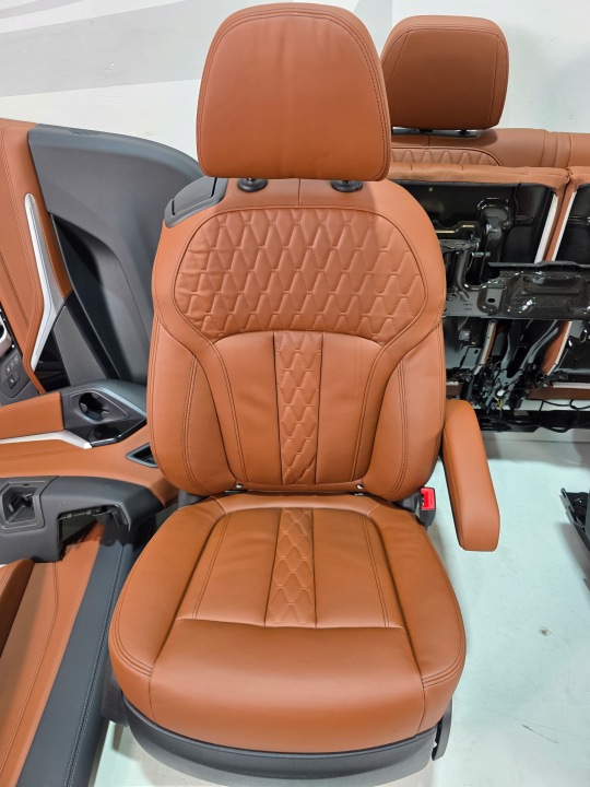 фото №9, Сидіння салон шкіра bmw x7 g07 lci 6місць individual вентильовані комфорт