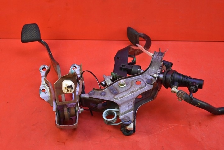 фото №4, Педаль педалі зчеплення гальмо eu toyota auris 2 ii 12-18