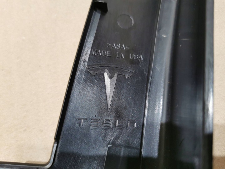 фото №13, Tesla модель x 16- молдинг na крило ліва перед гарні pdc 1035288-00-p
