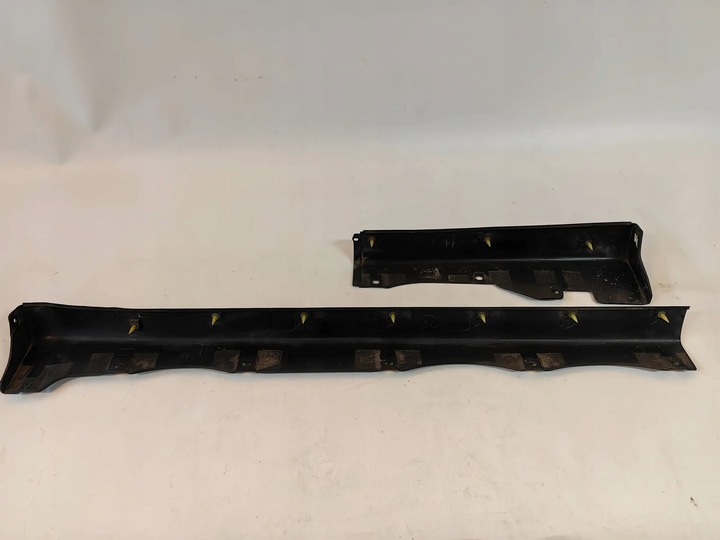 фото №7, Toyota celica vi 6 cabrio - планка пороговая правая комплект